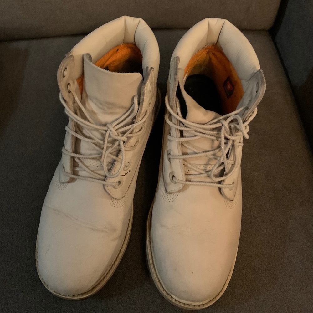 Timberland Off White Boots size 6.5
